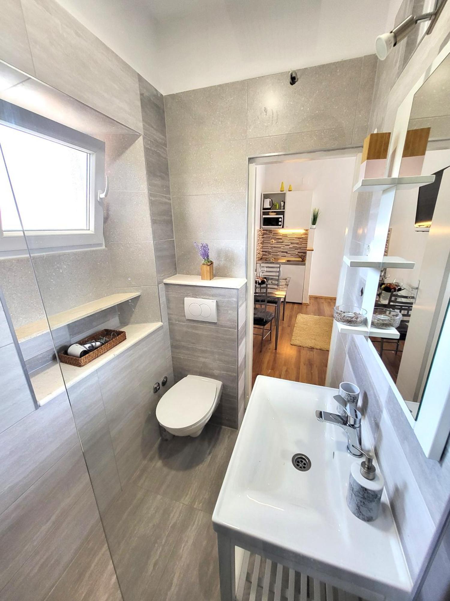 Apartments Vrisnik 耶尔萨 外观 照片